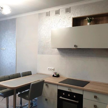 אוזהורוד Apartment Sweethome 1 Free Parking מראה חיצוני תמונה