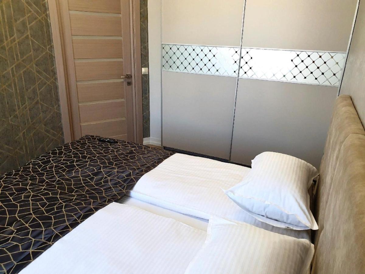 אוזהורוד Apartment Sweethome 1 Free Parking מראה חיצוני תמונה